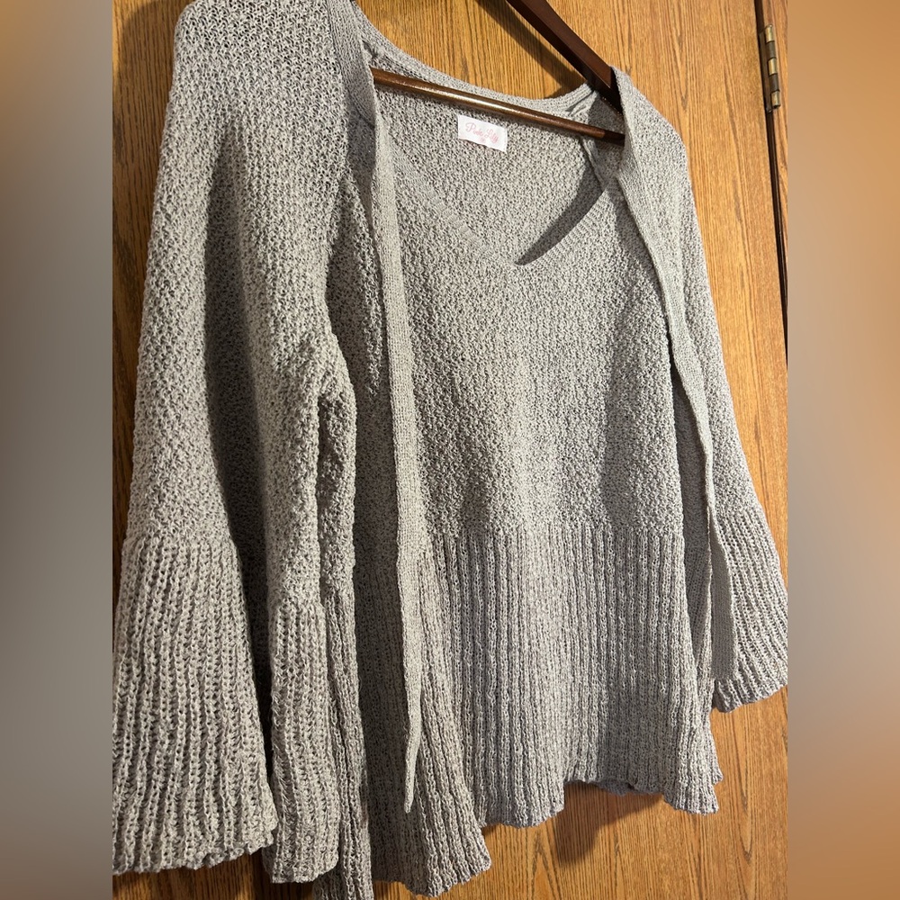 Pink Lily Sweater - Picture 4 of 6